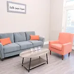 Modern Midtown Home Away From Home